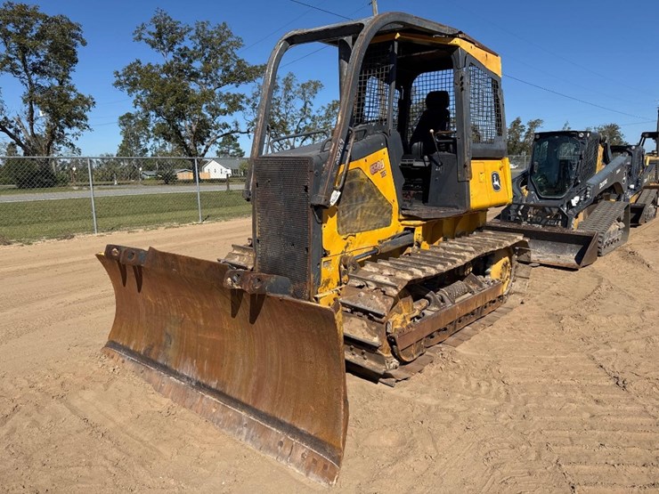 2006-deere-650j-xlt-image-8