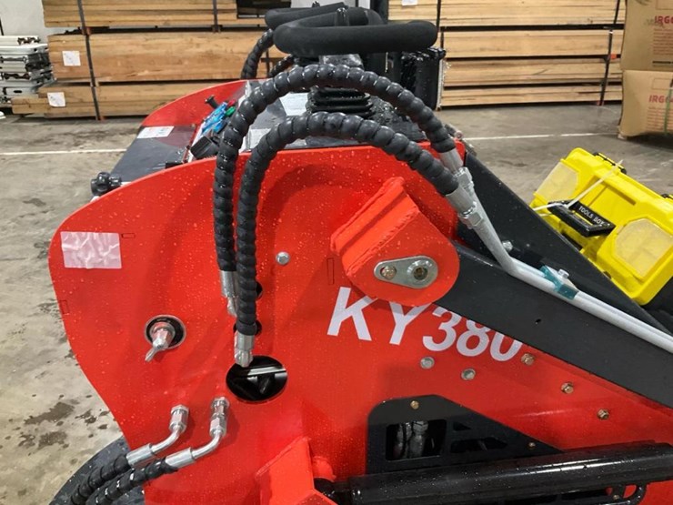 #1008-•-unused-ky380-mini-skid-steer-image-24