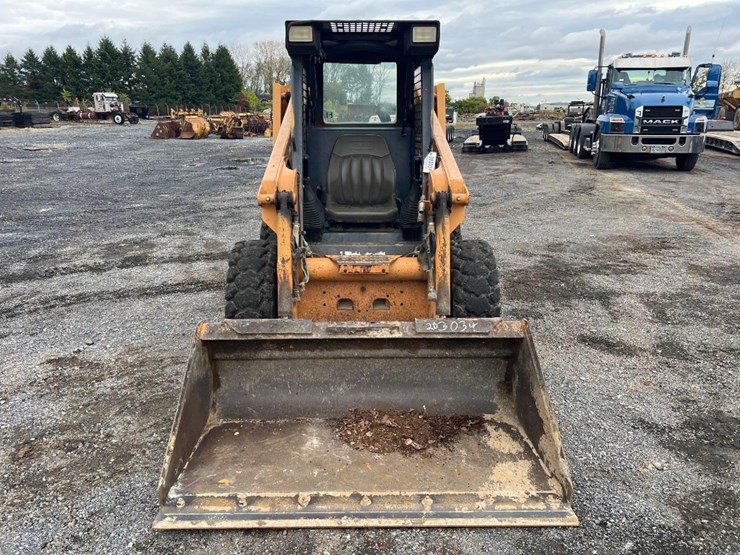 2004-case-40xt-image-7