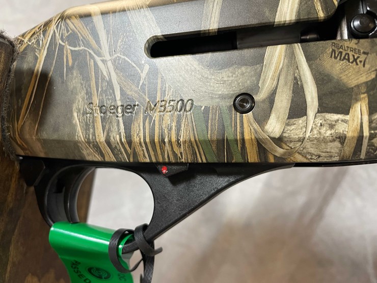 #2027-•-stoeger-m3500-12-ga.-semi-auto-shotgun,-sn:-75-h25yt-011813-image-24