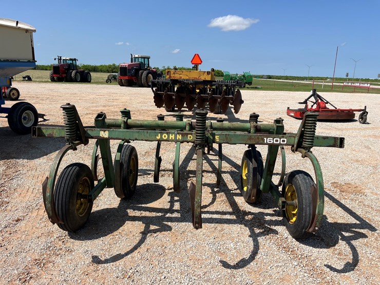 john-deere-1600-image-7