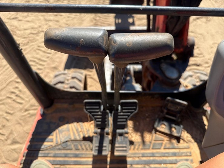 2020-kubota-kx033-4-image-26