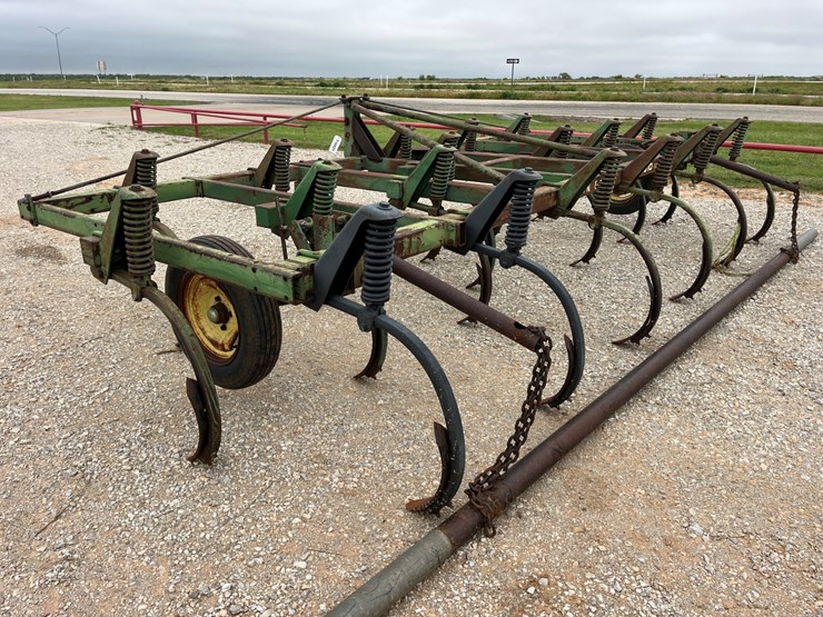 john-deere-1610-image-10