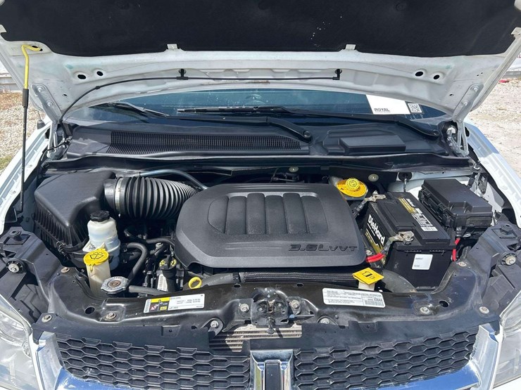 2019-dodge-grand-caravan-sxt-image-9