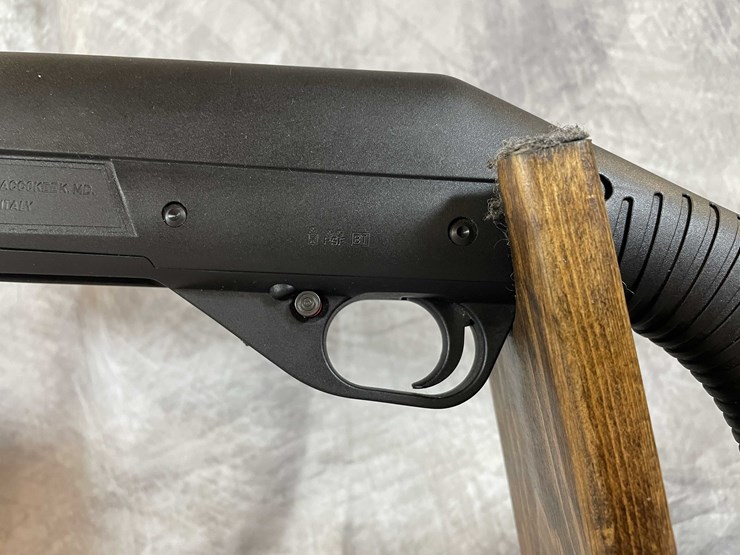 #2030-•-benelli-nova-12-ga.-pump-action-shotgun,-sn:-z185519-image-13