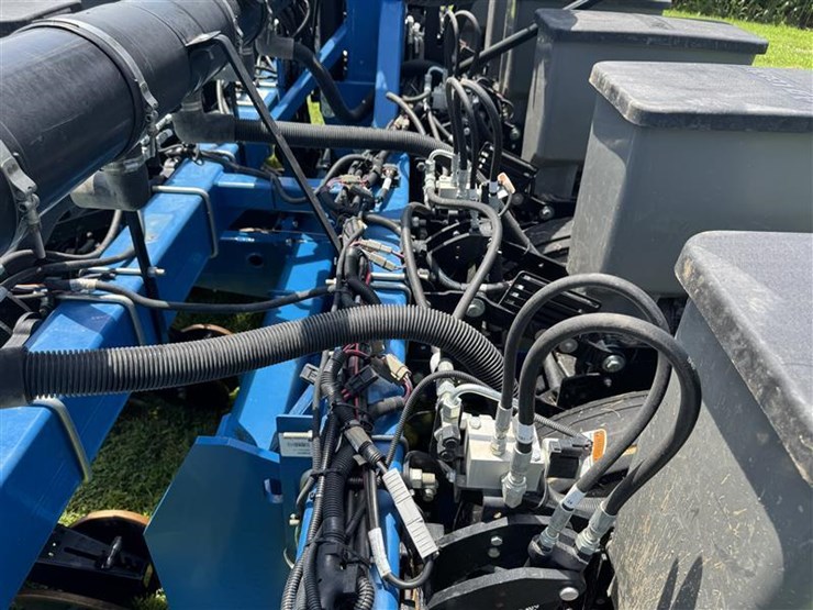 2020-kinze-3505-image-35