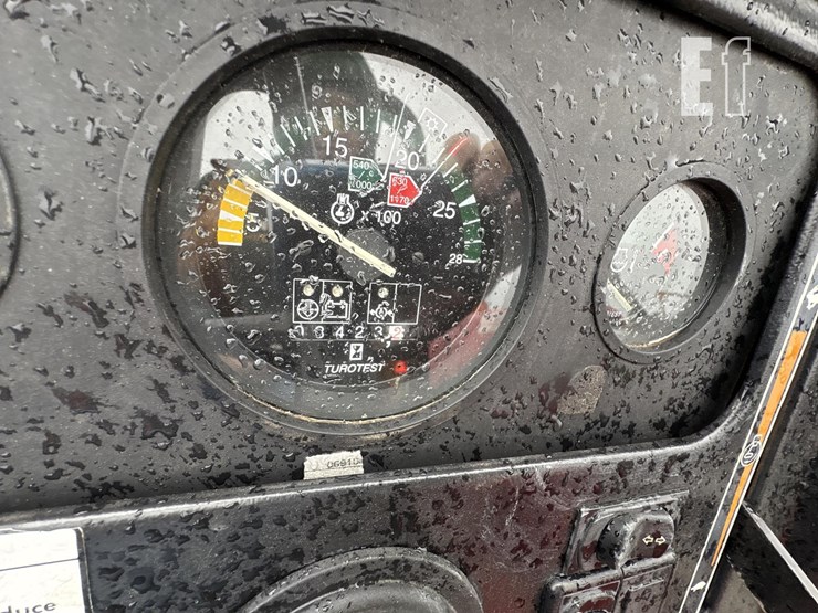 2005-massey-ferguson-491-image-28