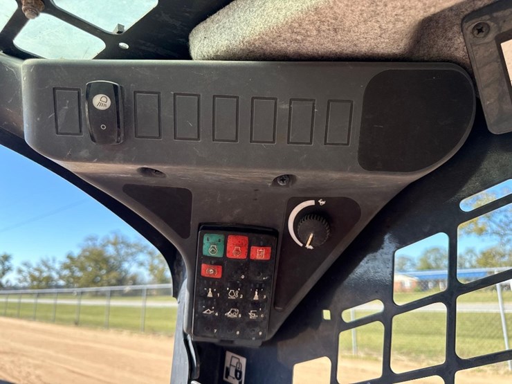 2023-deere-325g-image-26