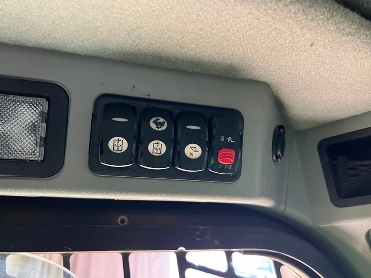 caterpillar-289d-image-29