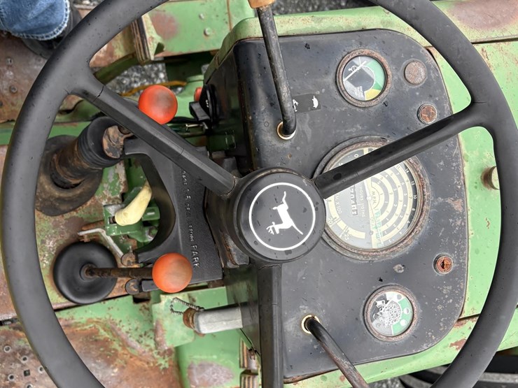 1979-john-deere-2440-image-16