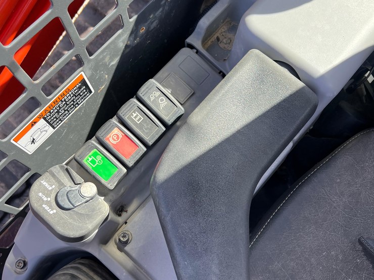 2021-kubota-svl75-2-image-15