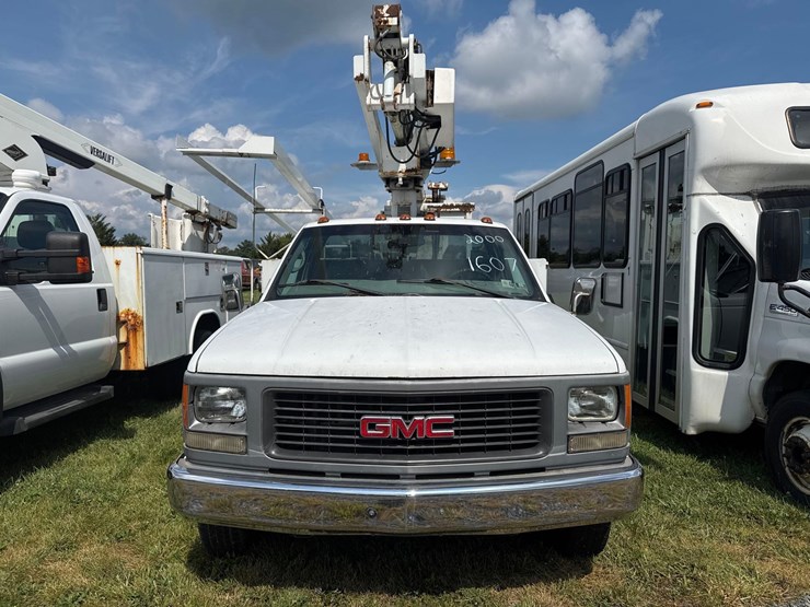 2000-gmc-3500-image-5