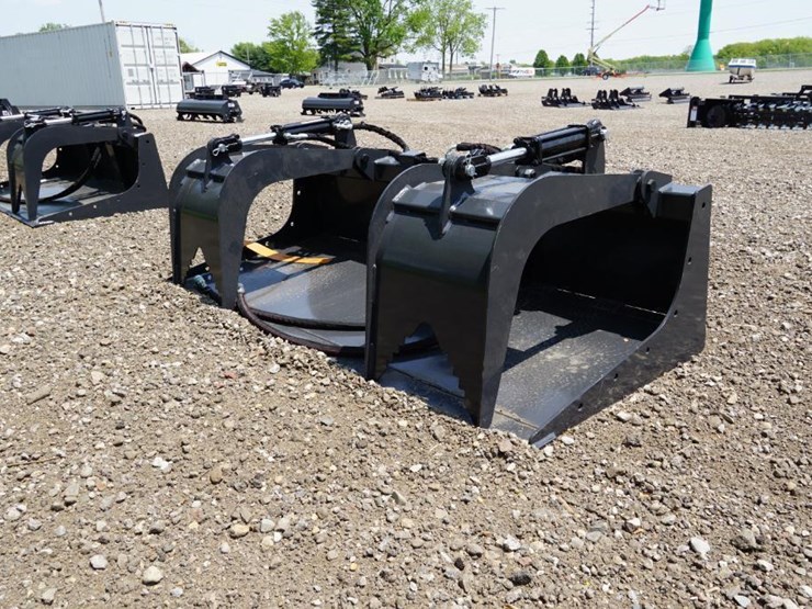 #1371-•-new!-wolverine-skid-steer-grapple-bucket-attachment-image-1