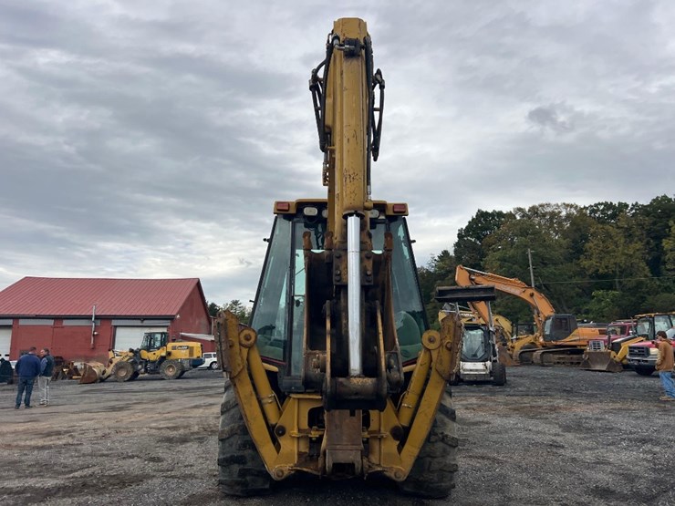 2001-caterpillar-420d-image-3