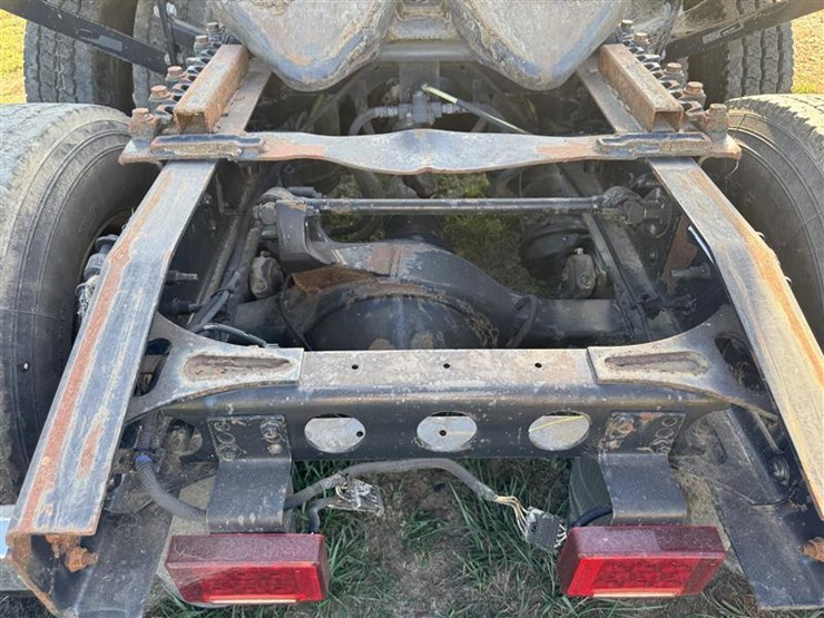 2012-international-prostar-image-32