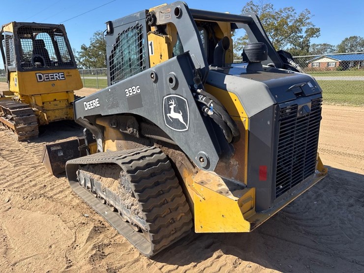 2020-deere-333g-image-2