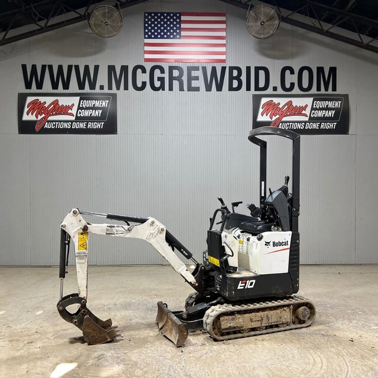 2022 BOBCAT E10