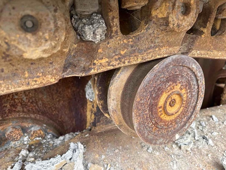 2011-caterpillar-d7e-image-15