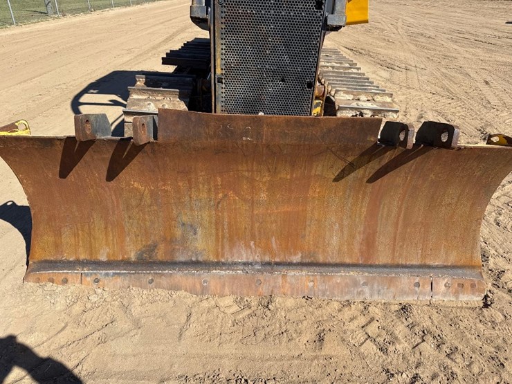 2006-deere-650j-xlt-image-21