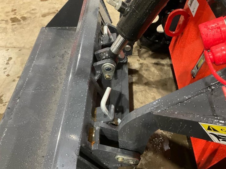 #1008-•-unused-ky380-mini-skid-steer-image-7