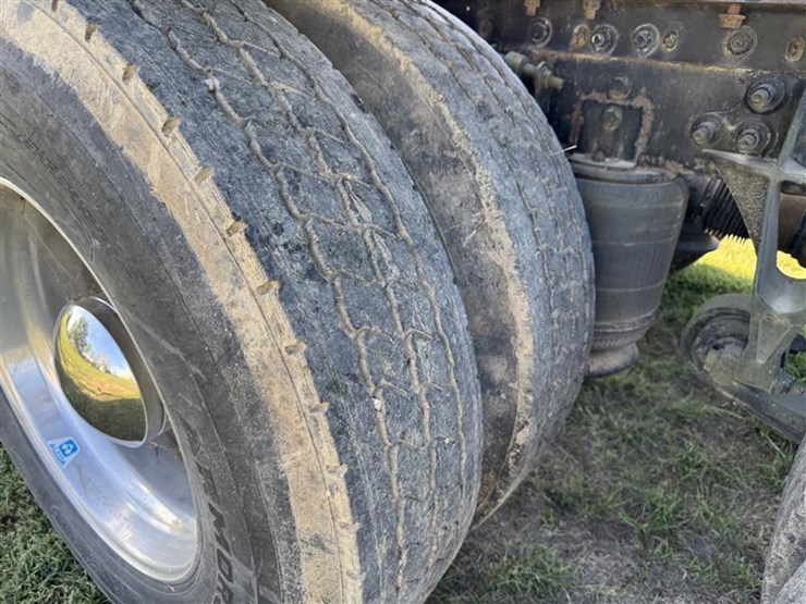 2012-international-prostar-image-48