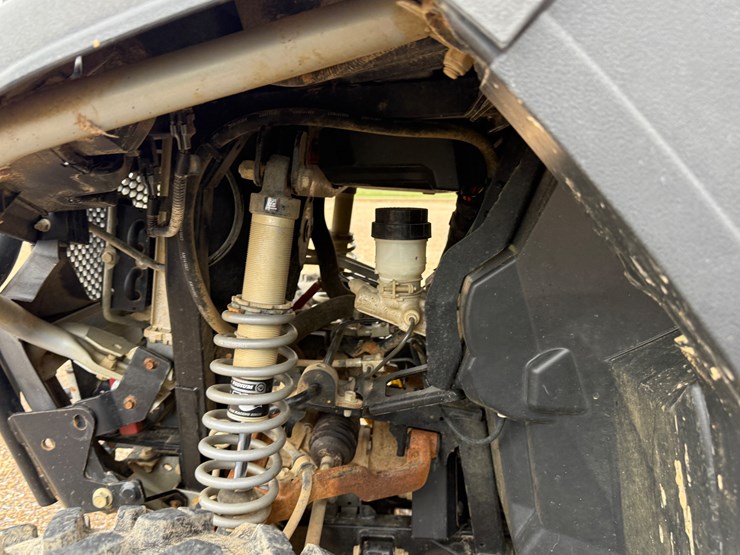 john-deere-gator-image-15