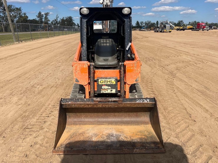 2019-gehl-rt105-image-7
