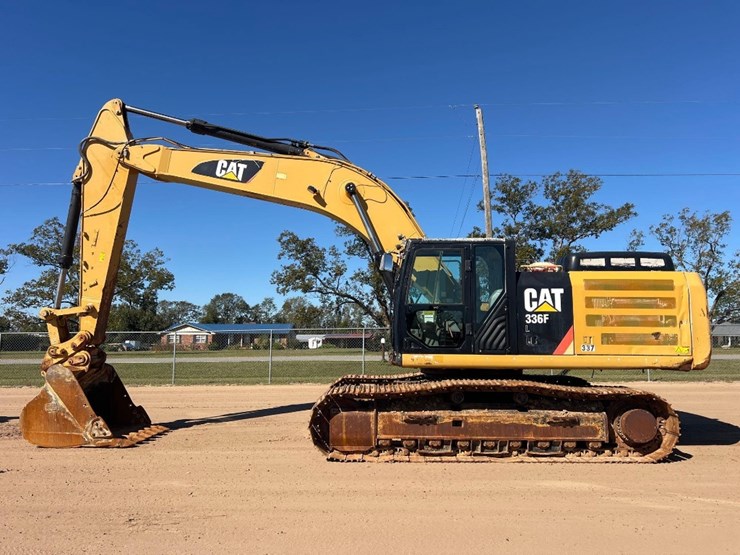 2016-caterpillar-336fl-image-1