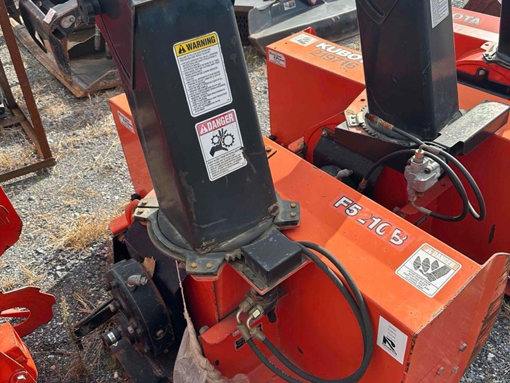 kubota-f5210a-pto-driven-snow-blower-image-3