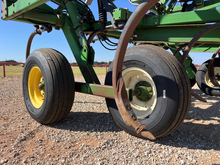 1990-john-deere-610-image-5