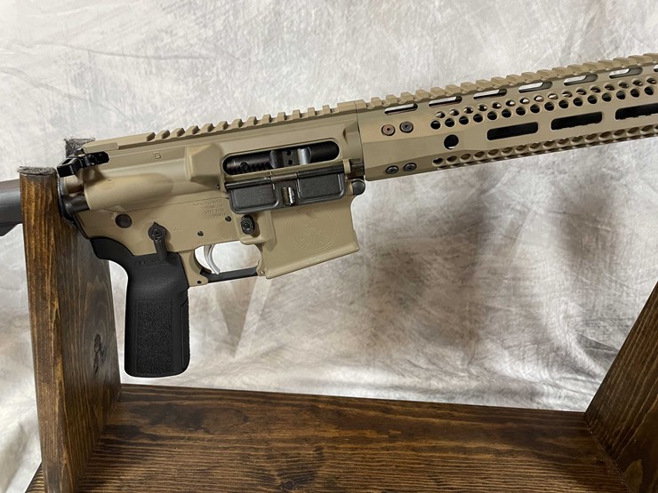 #2055-•-watchtower-firearms-15m-tactical-5.56-nato-semi-auto-rifle,-sn:-t15mwt30041700-image-5