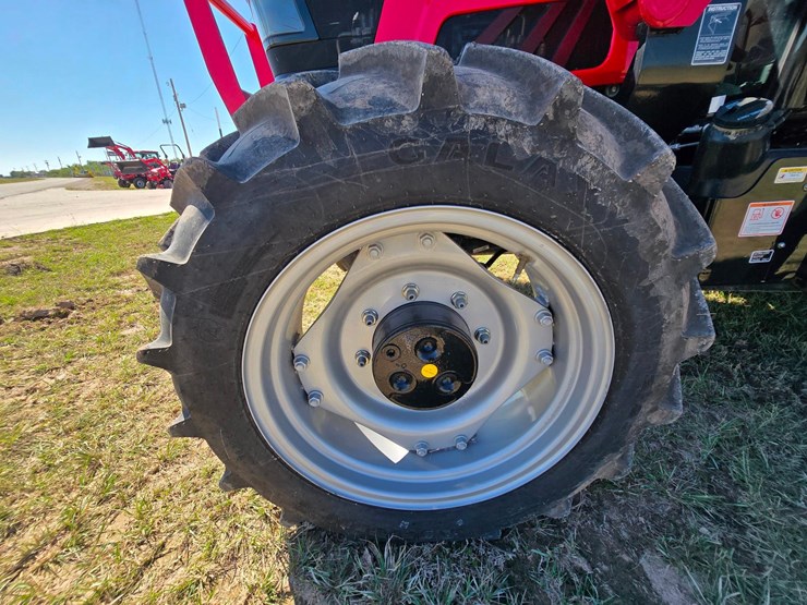 2025-mahindra-6075-image-68