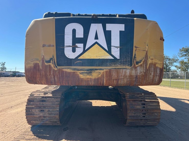 2016-caterpillar-336fl-image-3
