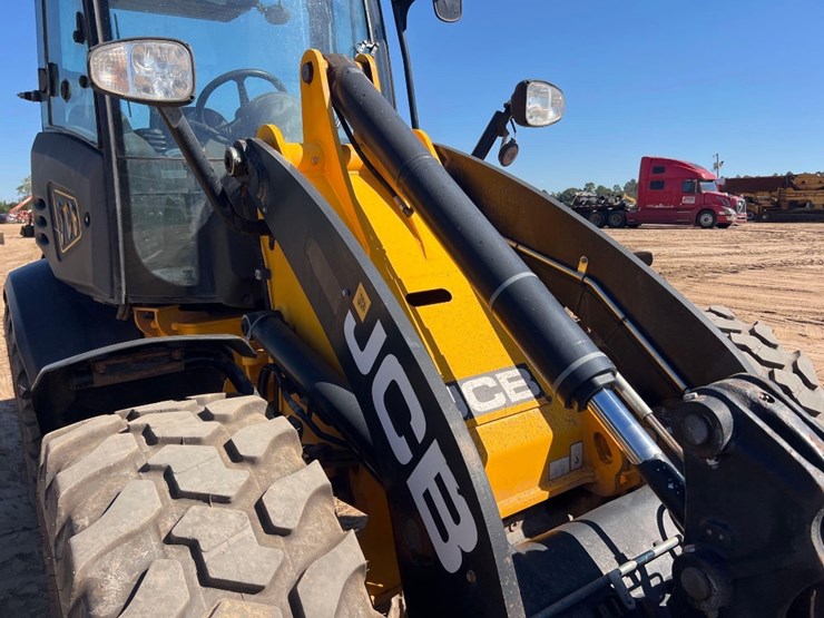 jcb-409t4-wheel-loader-image-23