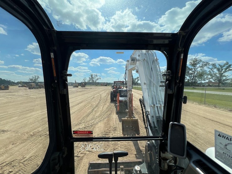 2012-bobcat-e80-image-39