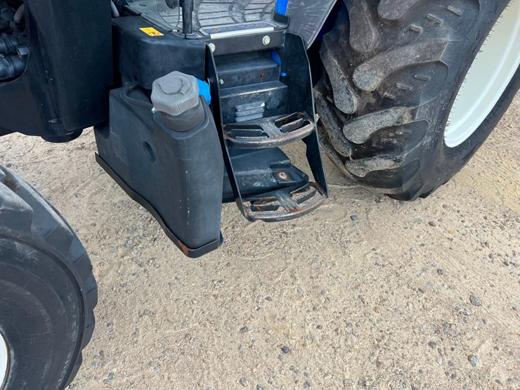 2019-new-holland-workmaster-95-image-29