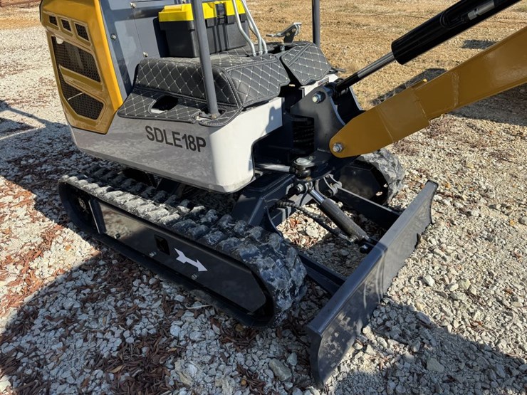 #4712-•-sdle-18-p-mini-excavator-image-7