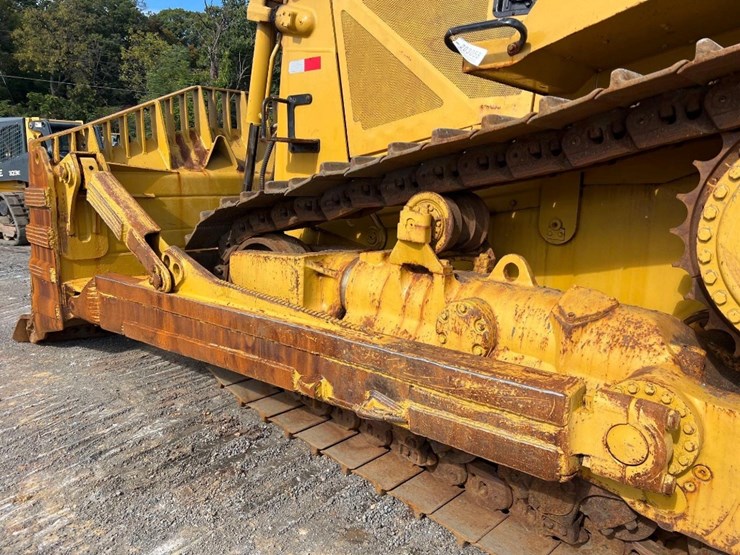 2006-caterpillar-d8t-image-27