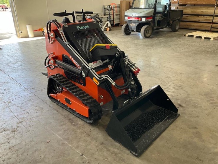 #1023-•-unused-future-ft36c-mini-skid-steer-image-7