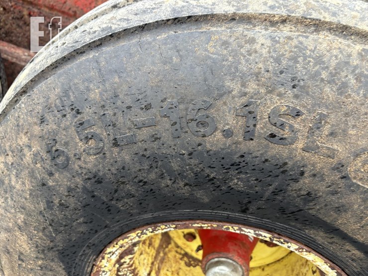 new-holland-195-image-8