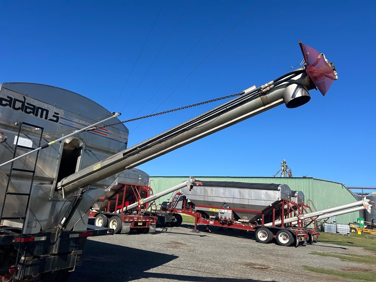 2011-mack-tender-truck-w/adams-rear-discharge-bed-auger-image-34