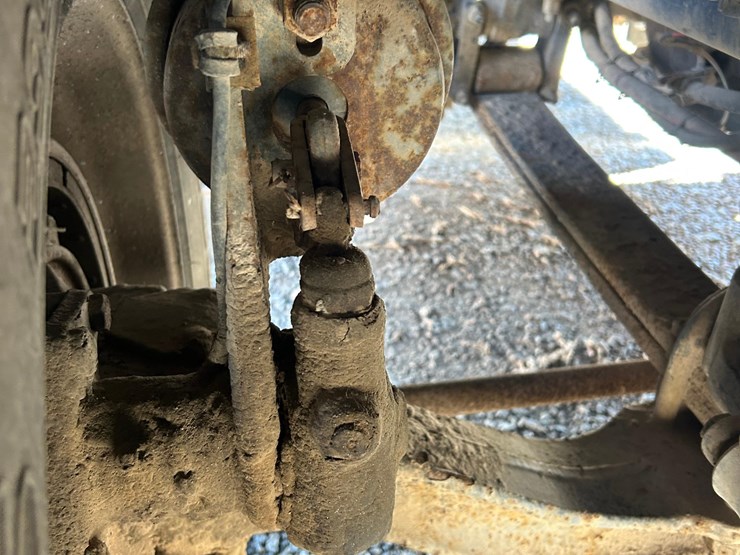 2011-mack-tender-truck-w/adams-rear-discharge-bed-auger-image-79