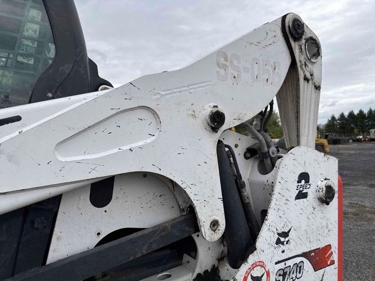 2021-bobcat-s740-image-18