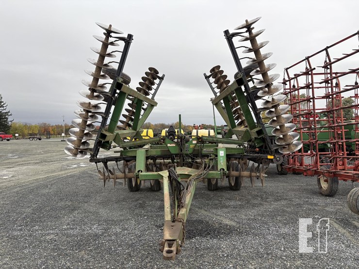 1992-john-deere-630-image-3