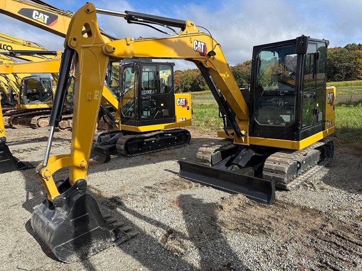 caterpillar-305-image-1