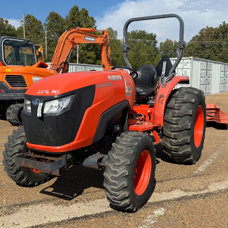 KUBOTA MX5200