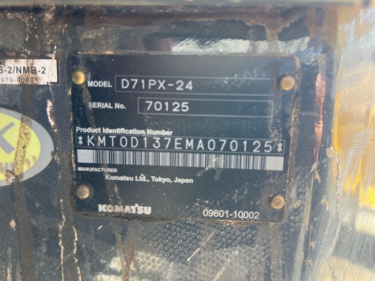 2021-komatsu-d71px-24-image-47