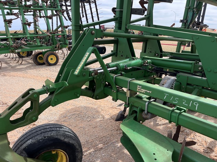 2009-john-deere-2410-image-3