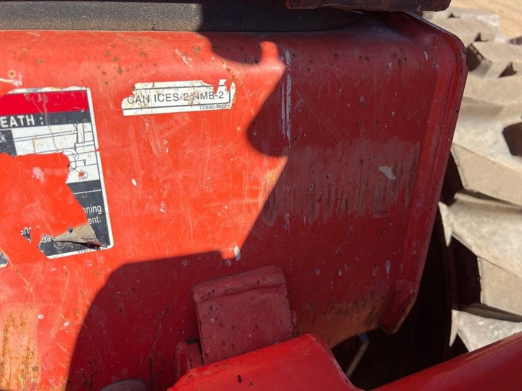 2021-kubota-ssv75-image-11