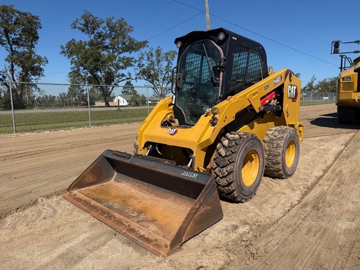 2022-caterpillar-246d3-image-2